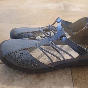 JBU by Jambu Women's Juliet Bungee Casual shoes Size 9